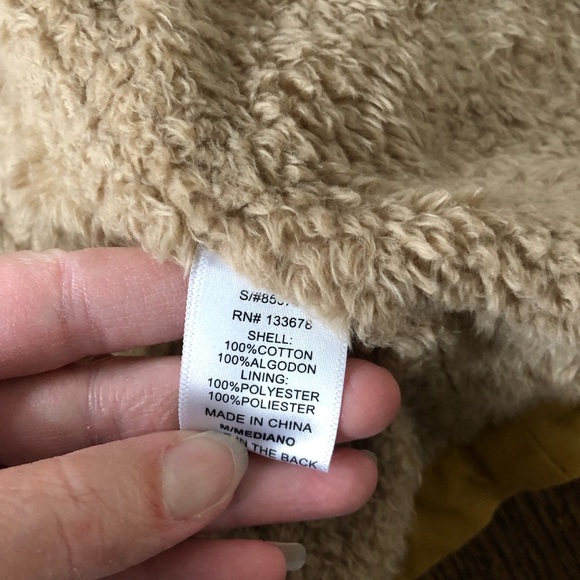 Love Tree Women’s M Mustard Yellow Khaki Sleeveless Hooded Sherpa Lined Vest - Picture 11 of 13